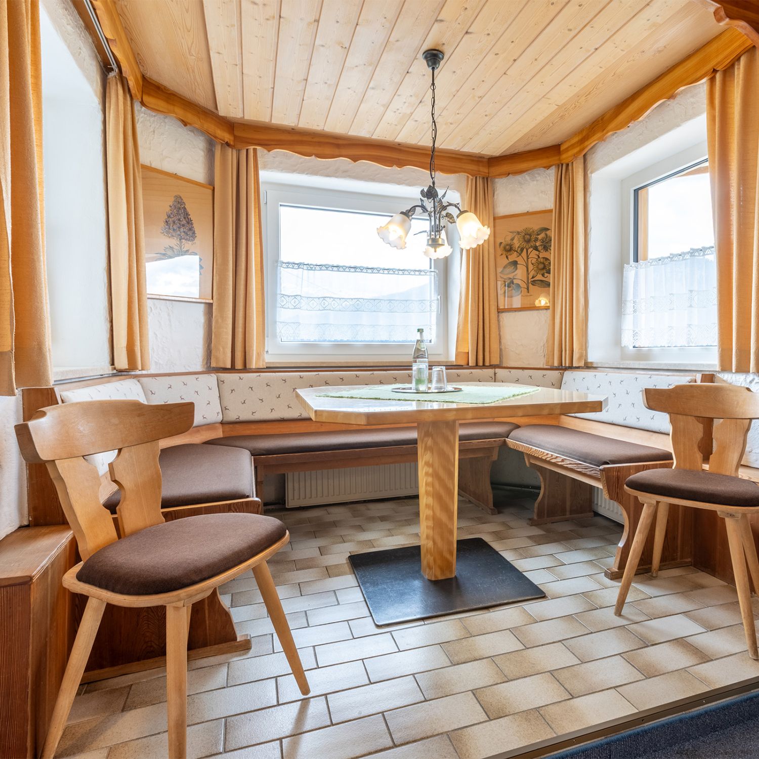 Ferienwohnung im Gästehaus Almenrausch