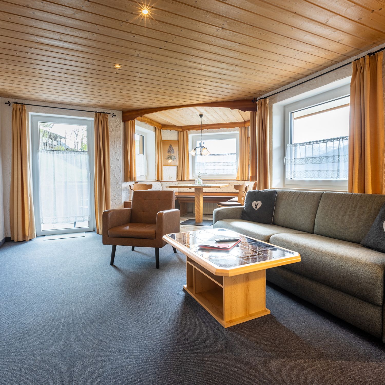 Ferienwohnung im Gästehaus Almenrausch